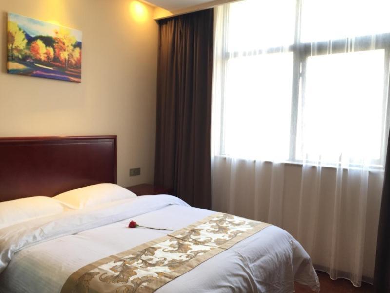 Greentree Inn Henan Hebi Hengshan Road Business Hotel Bagian luar foto